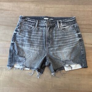 NWOT distressed Old Navy jean shorts